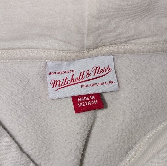 Mitchell & Ness Golden State Warriors Retro Pullover Hoodie Cream 3XL - Picture 8 of 10